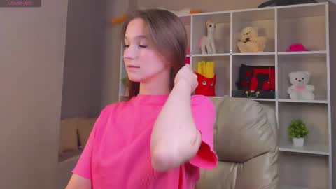 Snapshot of betty_nicolsson chatting on September 29, 2025, 10:20 am Eva online show from September 29, 2025, 10:20 am