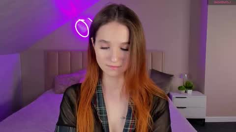 Snapshot of betty_nicolsson chatting on October 22, 2025, 10:26 am Eva online show from October 22, 2025, 10:26 am