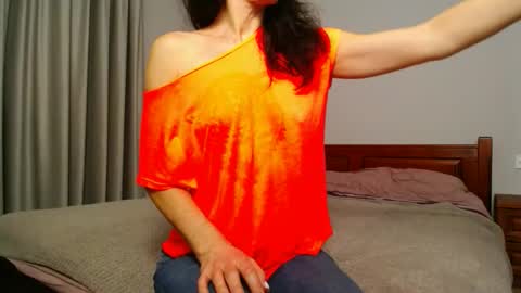 betty_sw online show from December 29, 2024, 12:45 pm