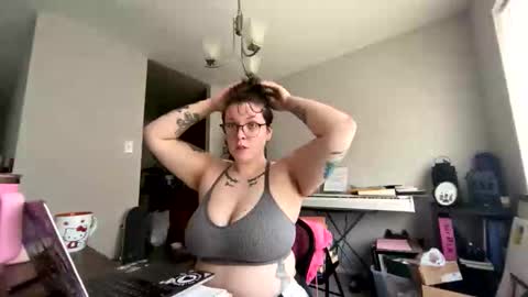 Betty Cake online show from February 3, 2026, 9:31 pm