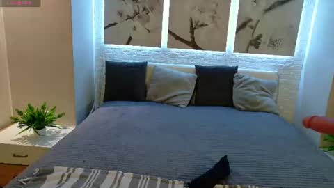 Snapshot of bettyrouse chatting on August 2, 2026, 8:18 pm Betty online show from August 2, 2026, 8:18 pm