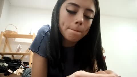 Emma online show from November 3, 2025, 5:14 pm