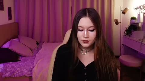 Snapshot of bety_white chatting on June 14, 2026, 7:43 am Katie online show from June 14, 2026, 7:43 am