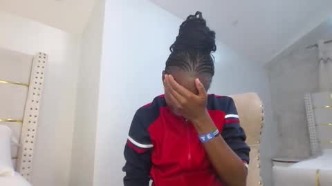 beverly online show from November 24, 2025, 6:02 am