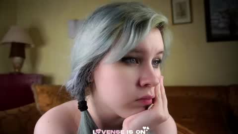 Eliz online show from June 15, 2026, 3:03 pm