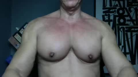BGDKMUSCLEGUY - SELECTED BY CHATURBATE AS A TOP BROADCASTER FOR 2023 online show from April 26, 2026, 2:31 am