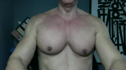 Snapshot of bgdkmuscleguy chatting on June 17, 2026, 1:41 am BGDKMUSCLEGUY - SELECTED BY CHATURBATE AS A TOP BROADCASTER FOR 2023 online show from June 17, 2026, 1:41 am