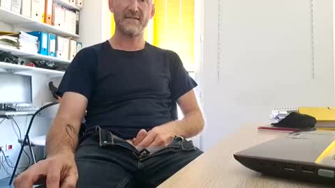 My name is David and if you like public exhibitions you wont be disappointed with me LoL - My favorite vibes is 44  online show from May 15, 2026, 10:22 am