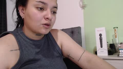 Snapshot of biabia_1 chatting on December 4, 2024, 7:45 pm BiaBia online show from December 4, 2024, 7:45 pm