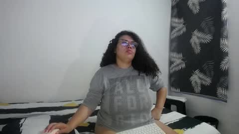 Bianca Tuesday to Sunday from 2am to 6am UTC-5 online show from April 1, 2026, 10:49 am