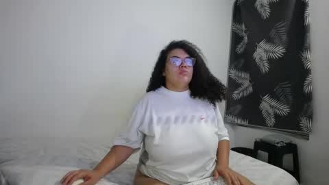 Bianca Tuesday to Sunday from 2am to 6am UTC-5 online show from May 7, 2026, 9:14 am
