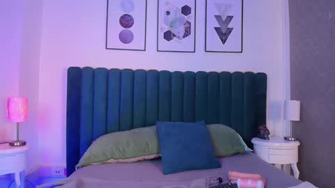 Snapshot of bianca_ks chatting on December 24, 2024, 3:27 am Bianca online show from December 24, 2024, 3:27 am