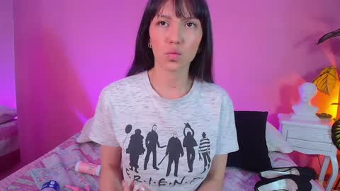 Snapshot of bianca_ks chatting on January 17, 2025, 9:28 am Bianca online show from January 17, 2025, 9:28 am