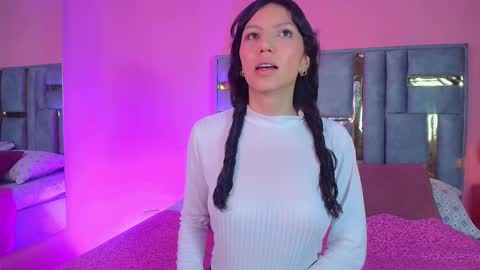 Snapshot of bianca_ks chatting on February 14, 2025, 3:11 am Bianca online show from February 14, 2025, 3:11 am