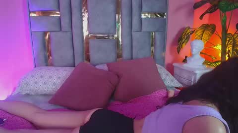 Snapshot of bianca_ks chatting on February 14, 2025, 9:13 am Bianca online show from February 14, 2025, 9:13 am