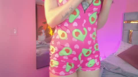 Snapshot of bianca_ks chatting on February 27, 2025, 3:04 am Bianca online show from February 27, 2025, 3:04 am