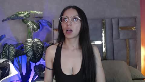 Snapshot of bianca_ks chatting on September 17, 2025, 3:08 am Bianca online show from September 17, 2025, 3:08 am