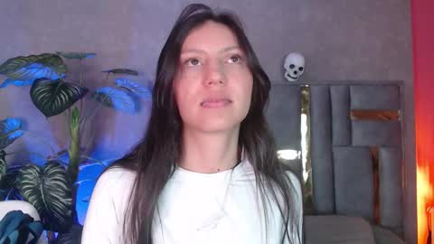 Snapshot of bianca_ks chatting on October 17, 2025, 3:10 am Bianca online show from October 17, 2025, 3:10 am