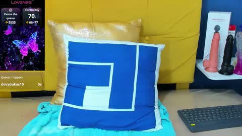 Snapshot of bianca_spear chatting on March 11, 2025, 12:54 am bianca_spear online show from March 11, 2025, 12:54 am