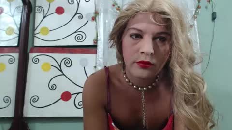 Snapshot of bianca_vega chatting on April 27, 2026, 12:03 pm Bianca Vega online show from April 27, 2026, 12:03 pm