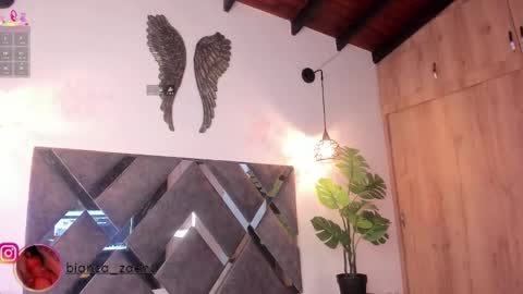  B I A N C A  online show from February 14, 2026, 12:13 pm