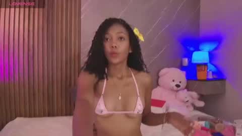 biancaa__18 online show from July 7, 2026, 7:18 pm