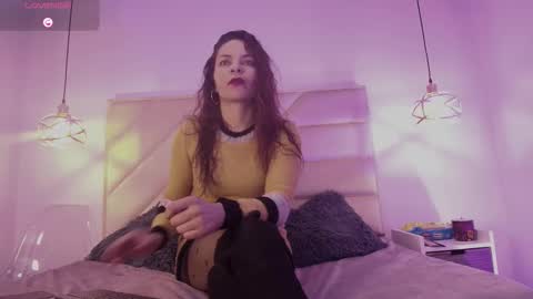 Snapshot of biancaluxx1 chatting on October 14, 2025, 11:33 am Bianca online show from October 14, 2025, 11:33 am