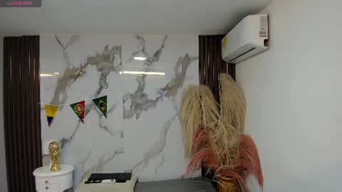Bianca online show from June 19, 2026, 11:47 am