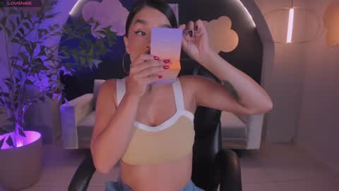 Bianca Pierce online show from December 19, 2024, 12:01 pm