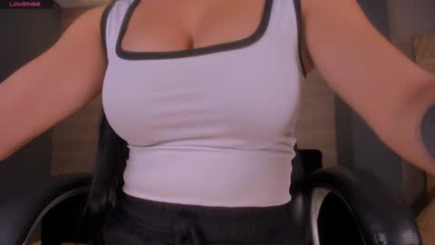 Bianca Pierce online show from January 17, 2025, 11:49 am