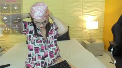 Bianca Royalle online show from April 19, 2026, 1:54 pm