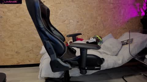 Biancastrong.. IGThebiancastrong online show from February 4, 2025, 8:13 am