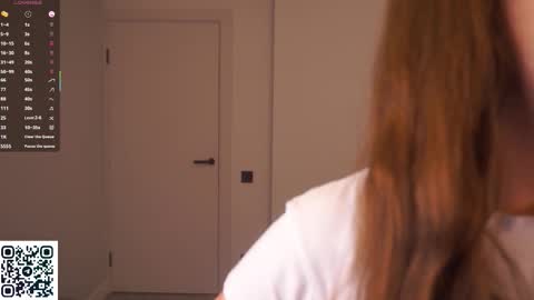 Snapshot of bibimusic chatting on October 20, 2025, 6:08 pm Ophelia online show from October 20, 2025, 6:08 pm