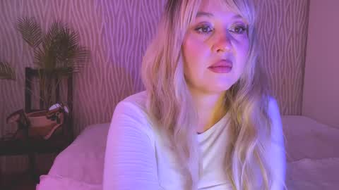 Snapshot of big_ass_blonde chatting on January 22, 2025, 5:05 am Eva online show from January 22, 2025, 5:05 am