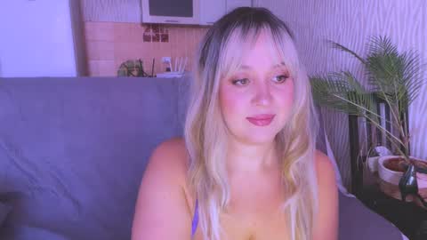 Snapshot of big_ass_blonde chatting on February 26, 2025, 6:37 am Eva online show from February 26, 2025, 6:37 am