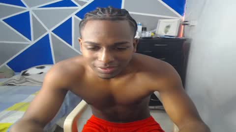 big_black11 online show from February 21, 2025, 4:48 pm