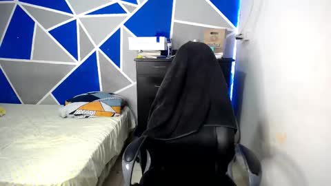 big_black11 online show from October 6, 2025, 5:27 am