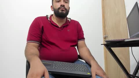 Tommy online show from November 6, 2025, 2:45 am