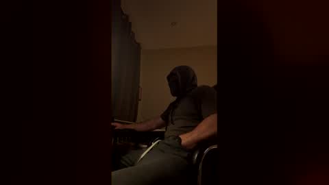 big_daddy_500088 online show from May 17, 2026, 2:53 am