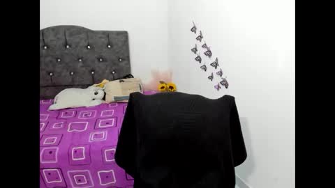 emilia online show from March 8, 2026, 12:41 am