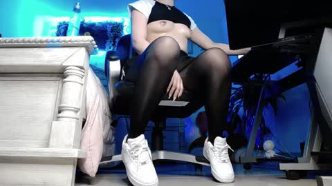 Snapshot of big_lava chatting on January 21, 2025, 2:11 am Lava online show from January 21, 2025, 2:11 am