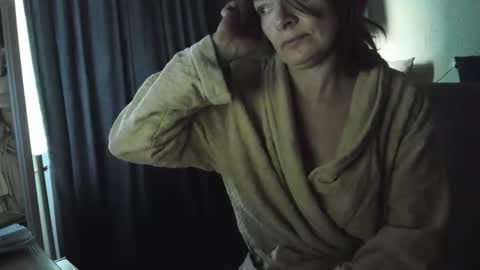 mom online show from May 13, 2026, 10:38 pm