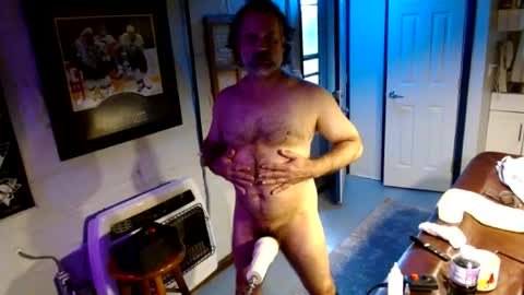 Straight Dave online show from August 7, 2026, 1:57 pm