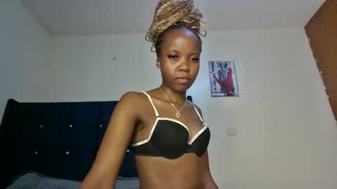 bigbaby004 online show from April 30, 2026, 8:37 pm