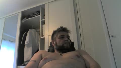 Snapshot of bigballs9289 chatting on January 21, 2025, 10:19 am bigballs9289 online show from January 21, 2025, 10:19 am