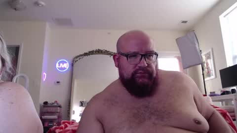 BigBear4Cuddles online show from April 16, 2026, 11:07 pm