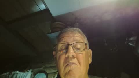 bigbeerdrinker online show from November 25, 2025, 7:25 pm