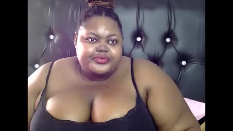 Natasha online show from September 16, 2025, 2:07 pm