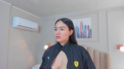 Snapshot of bigboobsnaughty1 chatting on October 14, 2025, 10:05 am   online show from October 14, 2025, 10:05 am