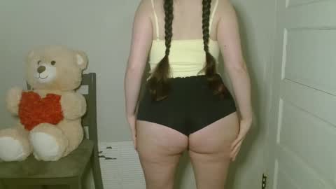 Isabella online show from January 10, 2026, 4:58 am